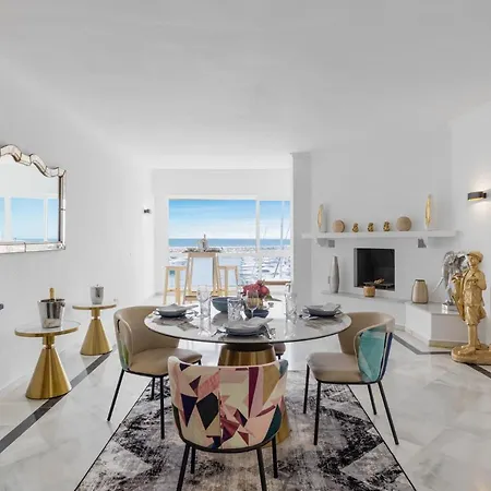 Luxurious Frontline Penthouse In Puerto Banus Appartement Marbella Buitenkant foto