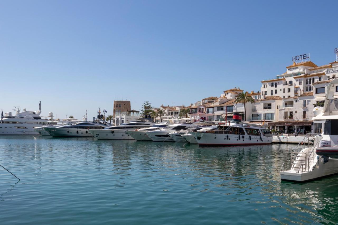 Luxurious Frontline Penthouse In Puerto Banus Apartament